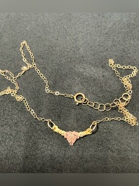 10K Landstroms BLACK HILLS GOLD Petite Bar Necklace on 1/20 14K GF chain